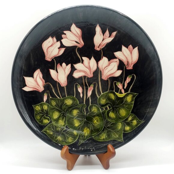 Vintage Dizayn 74 Pottery Cyprus Handmade Signed Cyclamen Plate Décor 10.75” - Picture 1 of 5